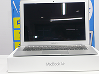 【中古】Apple MacBook Air MQD3LJ/A
